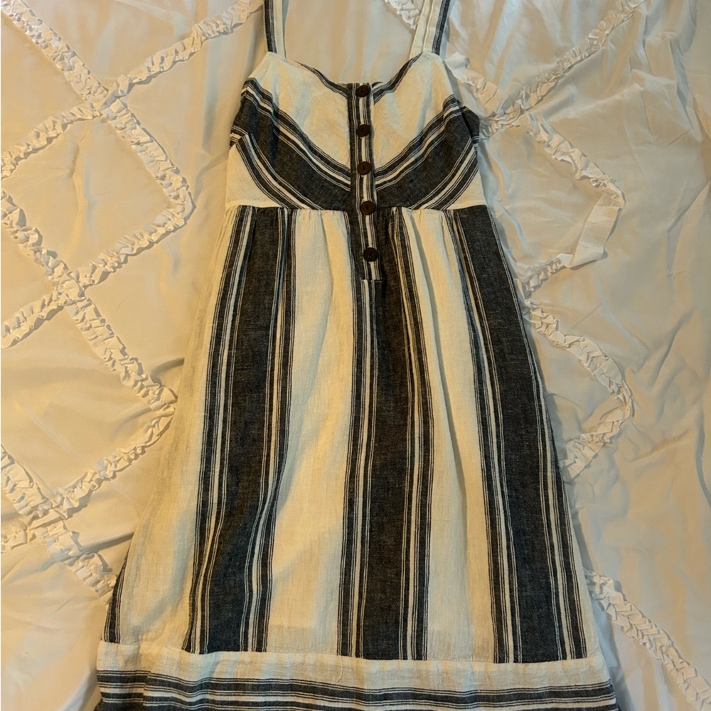 Universal Thread striped Dress with Buttons